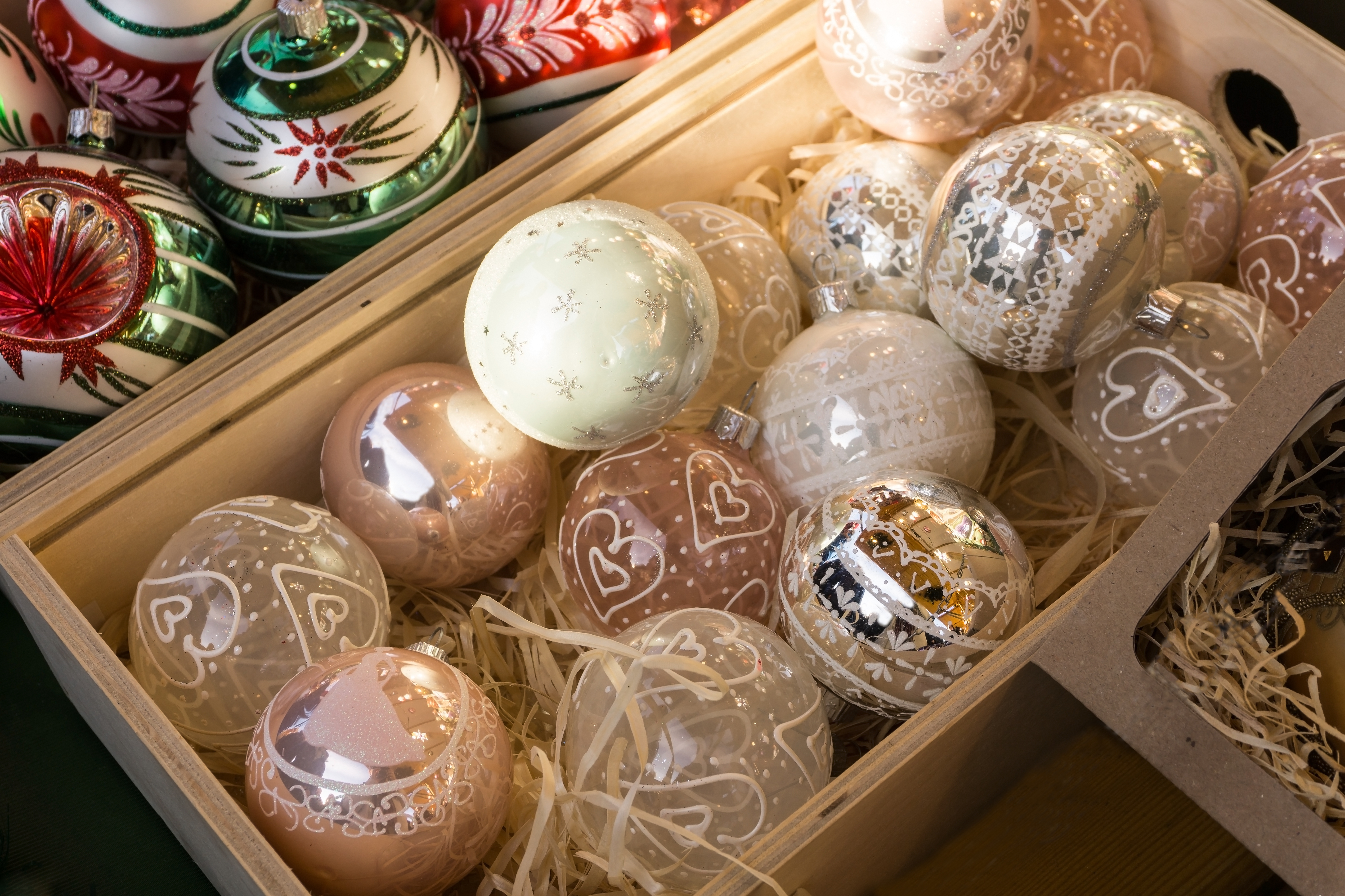 Christmas Ornaments: Their Origins, History and Meaning – Christmas HQ