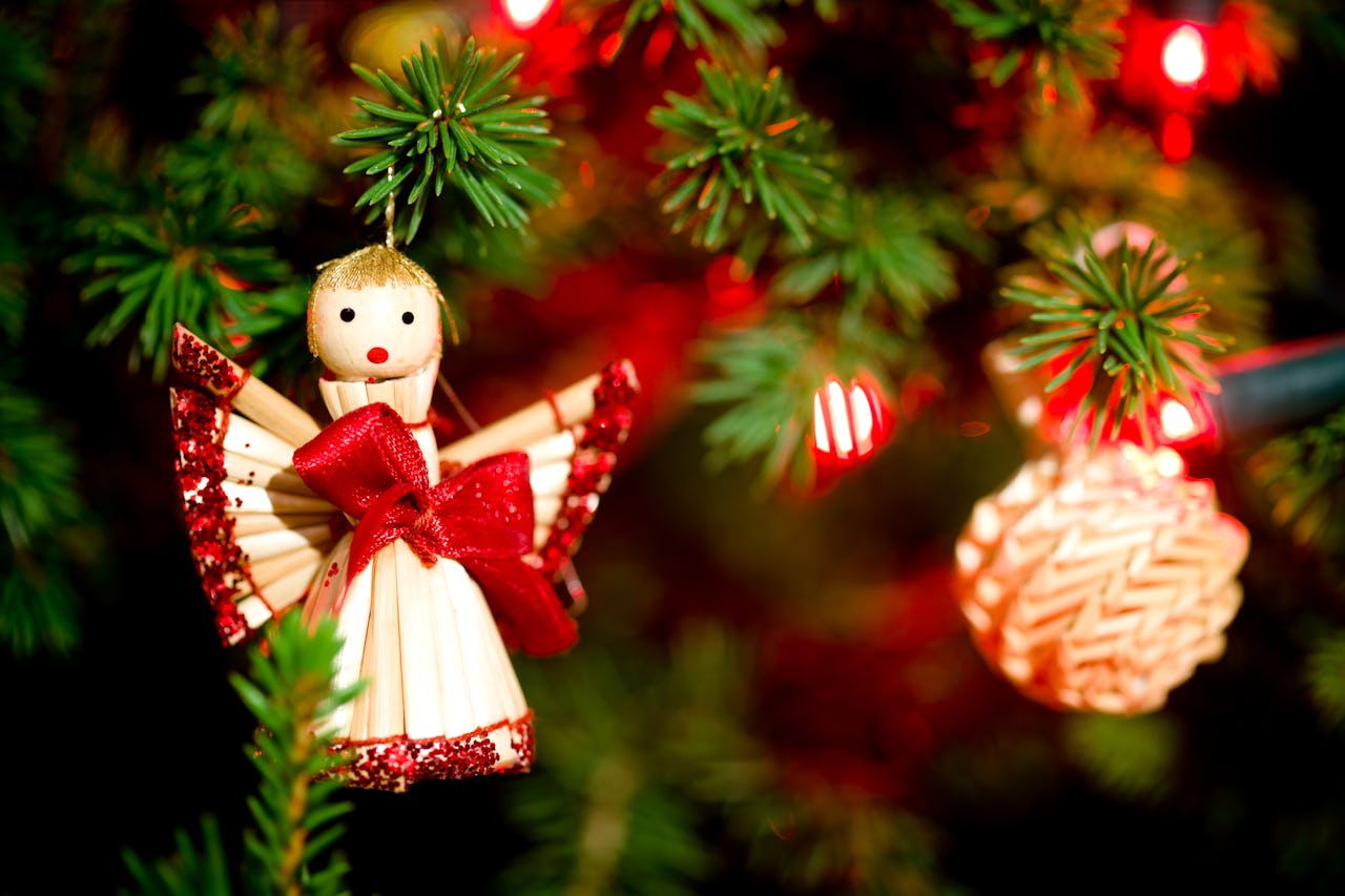 Christmas Ornaments Their Origins, History and Meaning Christmas HQ